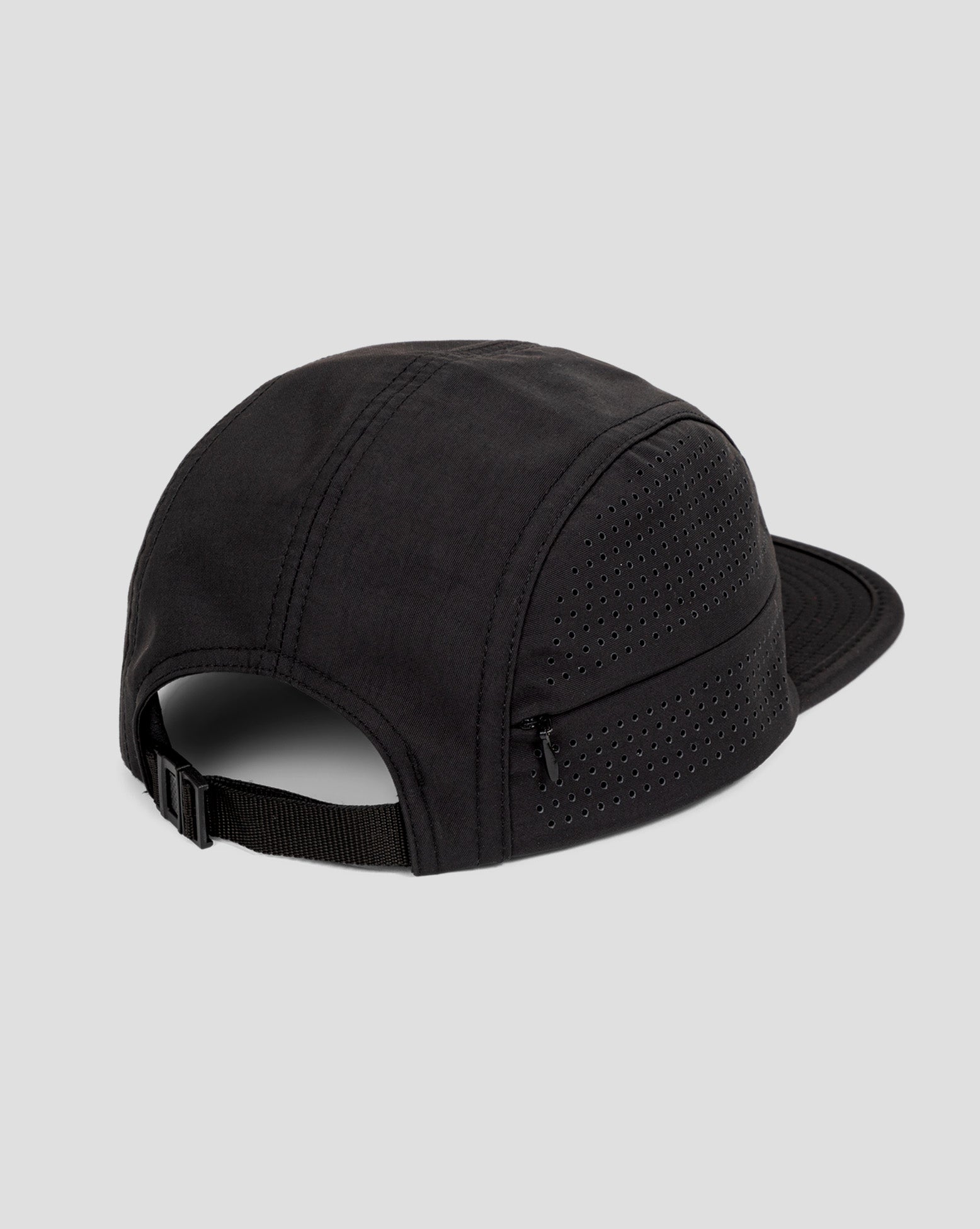 Boné preto Volcom TT Sense com ajuste traseiro e laterais perfuradas com zíper